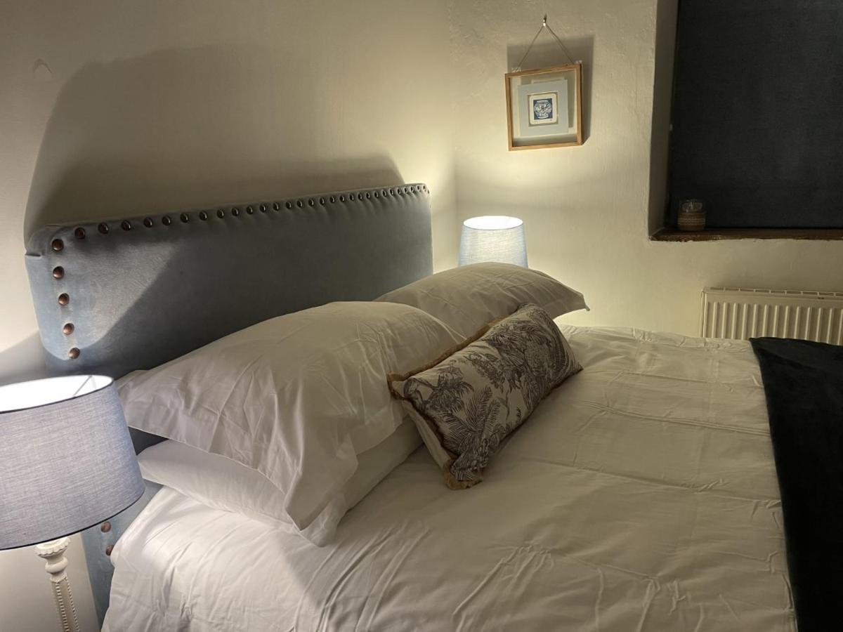 Hebe Cottage - Idyllic And Homely With Attention To Detail Atworth Zewnętrze zdjęcie