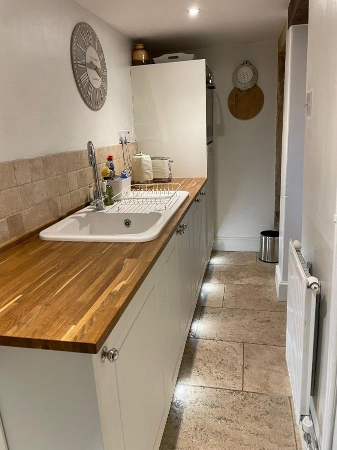 Hebe Cottage - Idyllic And Homely With Attention To Detail Atworth Zewnętrze zdjęcie