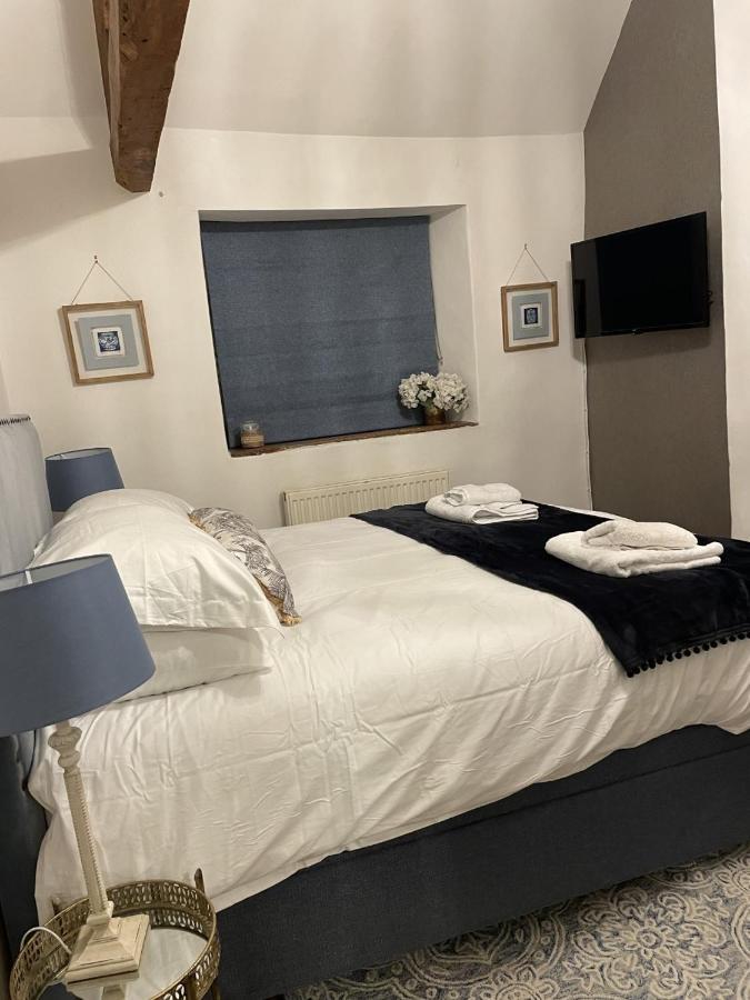 Hebe Cottage - Idyllic And Homely With Attention To Detail Atworth Zewnętrze zdjęcie